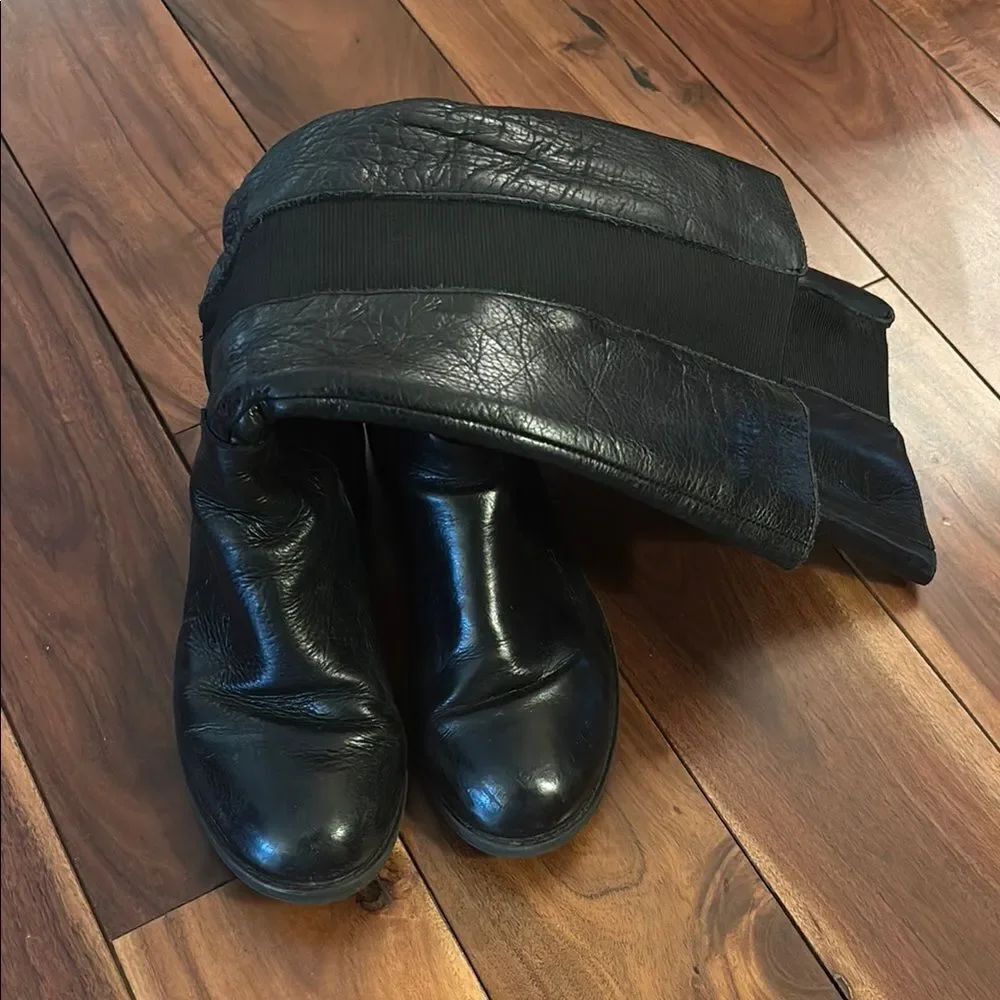 Kenneth Cole Reaction Wide Calf Black Leather Boots - 7.5